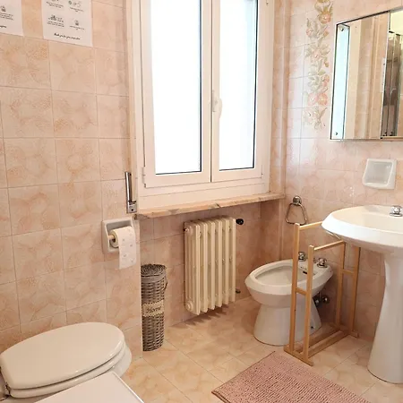 700 M From The Sea With Private Garage شقة سانريمو